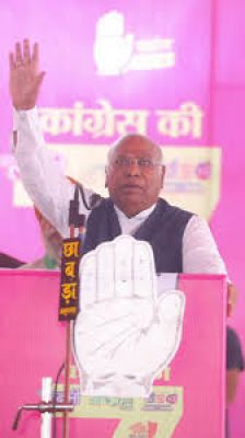 आतंकवाद के खिलाफ भारत एकजुट है और मजबूती से खड़ा है : खरगे