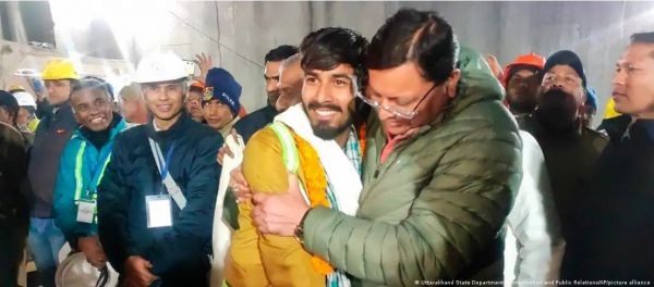 सुरंग में फंसे मजदूरों तक कैसे पहुंचे रैट माइनर्स