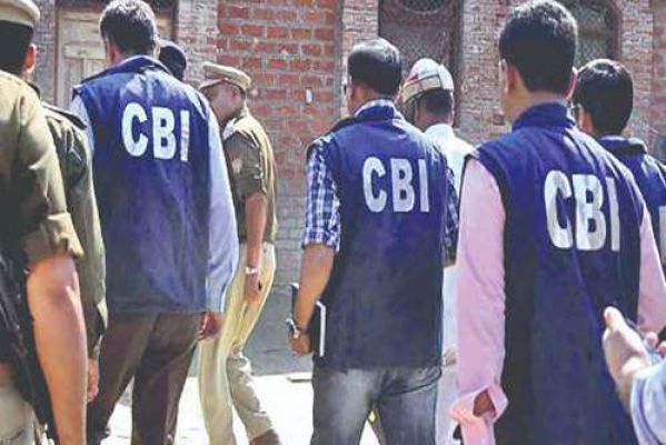 बंगाल स्कूल नौकरी मामला: टीएमसी विधायक के घर से संदिग्ध दस्तावेजों से भरे दो बैग बरामद