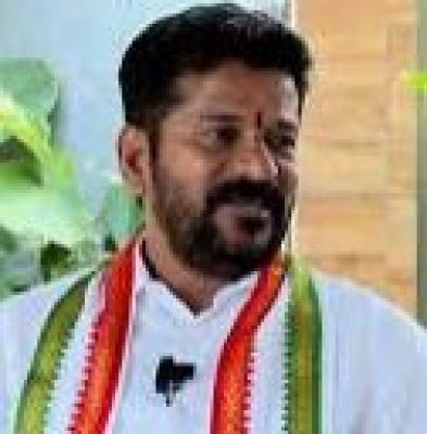 रेवंत रेड्डी के शपथ ग्रहण में शामिल हो सकती हैं सोनिया