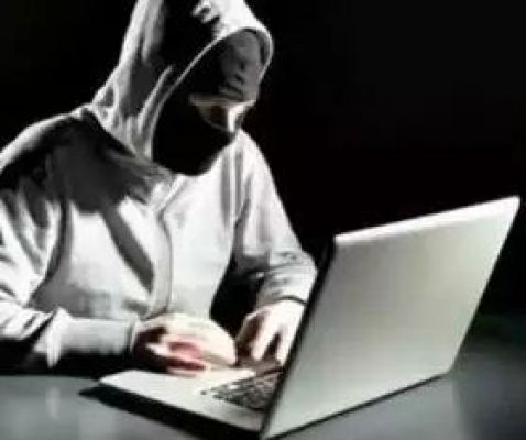 उफ्फ़़ ये हैकर्स /