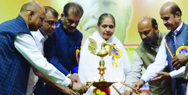 पुण्यतिथि पर ब्रह्माकुमार ओमप्रकाश के लिए मीडिया परिसंवाद