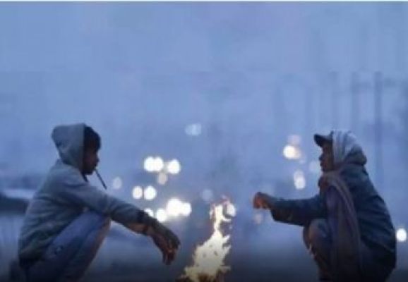 कश्मीर में ठंड का प्रकोप जारी, कई स्थानों पर पारा शून्य से नीचे
