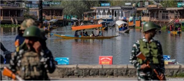 सुप्रीम कोर्ट ने धारा 370 को हटाना संवैधानिक ठहराया