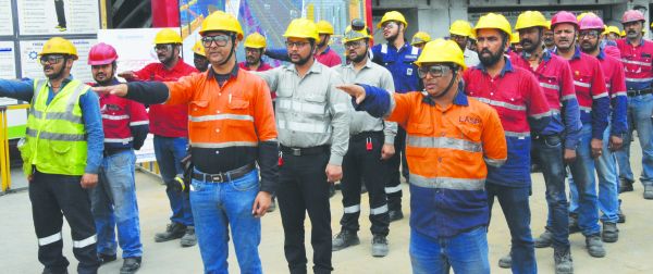 सुरक्षा संकल्प के 2 वर्ष पूरे होने पर बालको ने मनाया जश्न