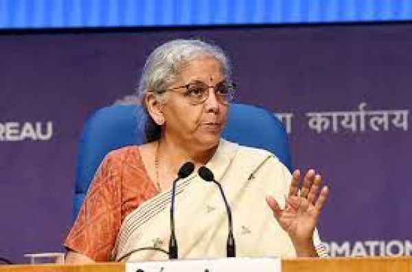 महिला आरक्षण कानून 2024 की जनगणना के बाद लागू किया जाएगा : सीतारमण