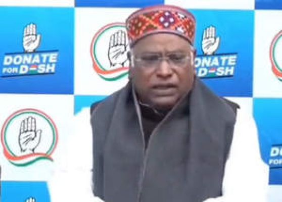 खड़गे ने ऑनलाइन क्राउड फंडिंग अभियान 'डोनेट फॉर देश' लॉन्च किया