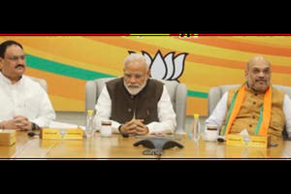 संसद भवन परिसर में भाजपा संसदीय दल की बैठक जारी, पीएम मोदी मौजूद