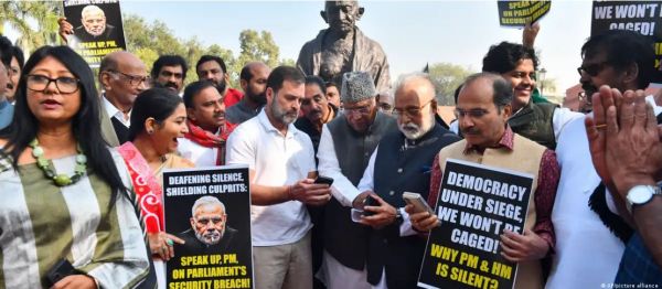 तरकीबों की कमी से जूझ रहा है भारत का विपक्ष