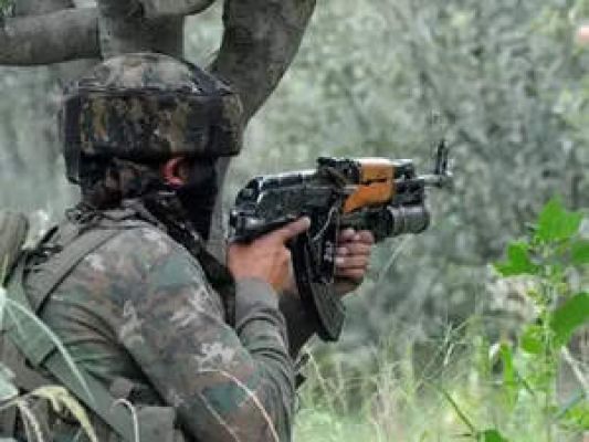 जम्मू-कश्मीर के अखनूर सेक्टर में घुसपैठ की कोशिश नाकाम, आतंकवादी ढेर 