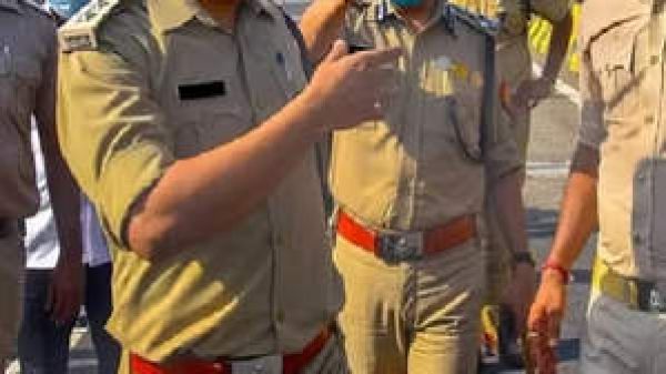 पटना में विवाद सुलझाने गई पुलिस टीम पर हमला, दारोगा समेत तीन पुलिसकर्मी घायल, पाँच गिरफ्तार