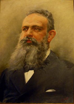 रोज करोड़ों बोतलों पर  नाम छपता है