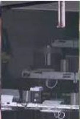 तीसरे अंपायर के लिफ्ट में फंसने से लंच के बाद का खेल रूका