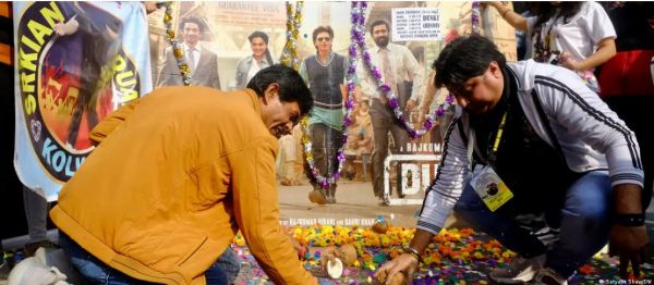 भारतीय फिल्मों को इतना क्यों पसंद करते हैं पाकिस्तानी?
