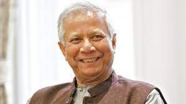 बांग्लादेश के नोबेल पुरस्कार विजेता प्रोफ़ेसर मोहम्मद यूनुस को छह महीने की सज़ा