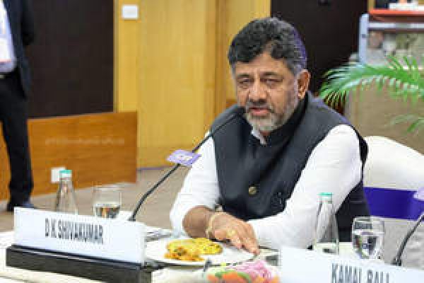 कार सेवक की गिरफ्तारी कानून-व्यवस्था का मामला है, प्रतिशोध की राजनीति नहीं : शिवकुमार