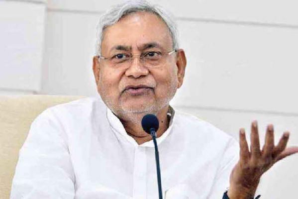 बिहार में चुनाव के पूर्व शराबबंदी कानून की विफलता की तोड़ खोजने में जुटी नीतीश सरकार