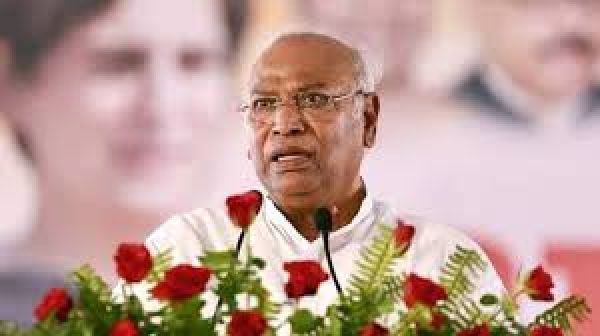 लोकसभा चुनाव के आलोक में 10 जनवरी की कांग्रेस की बैठक में शामिल होने दिल्ली जायेंगे खरगे