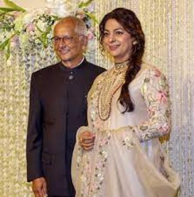 शाहरुख, सलमान, सचिन तेंदुलकर ने इरा-नूपुर के प्रीतिभोज में शिरकत की
