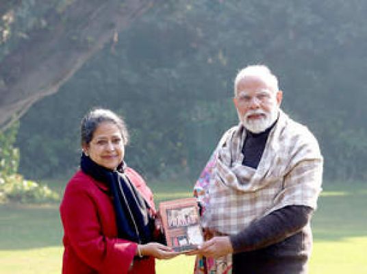 पूर्व राष्ट्रपति प्रणब मुखर्जी की बेटी शर्मिष्ठा मुखर्जी ने की प्रधानमंत्री मोदी से मुलाकात