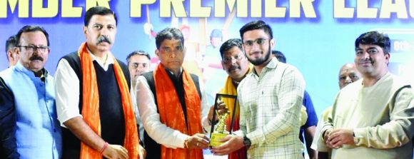 चेंबर प्रीमियर लीग टूर्नामेंट की विजेता बनी कनफेडरेशन ऑफ फार्मा डीलर्स एसोसिएशन