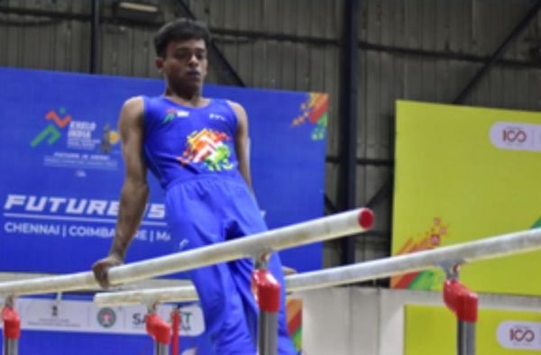 जिमनास्ट आर्यन ने 2 और स्वर्ण पदक जीतकर अपनी कुल संख्या 4 तक पहुंचा दी