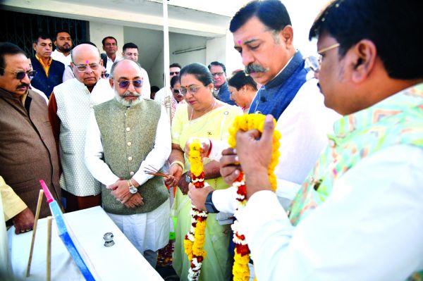 75वें गणतंत्र दिवस में चेम्बर ने की पूजा-अर्चना, ध्वजारोहण, राष्ट्रगान एवं भारत माता के जयघोष