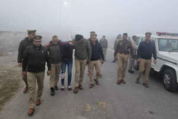 एयर इंडिया क्रू मैंबर की हत्या में वांछित मुख्य शूटर नोेएडा पुलिस से मुठभेड़ में गिरफ्तार