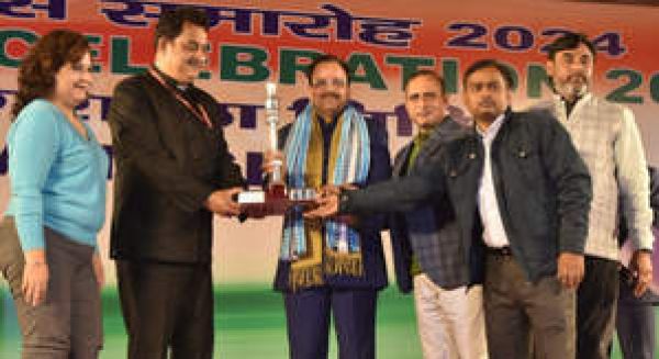 उत्तर प्रदेश की झांकी को मिला द्वितीय पुरस्कार