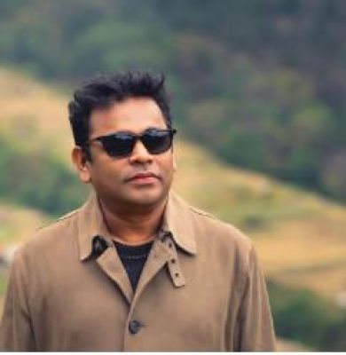 रहमान ने दिवंगत गायकों की आवाज़ों को फिर से बनाने के लिए एआई के उपयोग पर स्पष्टीकरण दिया