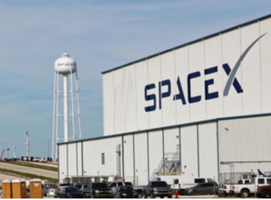 स्पेसएक्स ने ड्रैगन मानव अंतरिक्ष उड़ान मिशन के लिए अनुसंधान प्रस्ताव किए आमंत्रित