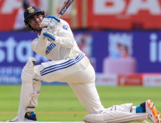 तीसरे दिन लंच तक भारत 130/4, गिल ने जड़ा अर्धशतक