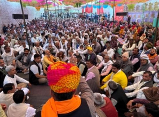 राजस्थान: सरकार से चर्चा के बाद जाटों ने रेलवे ट्रैक पर धरना रद्द किया