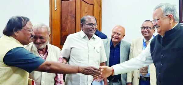 कौरव महासभा अध्यक्ष की विस अध्यक्ष डॉ. सिंह से सौजन्य भेंट