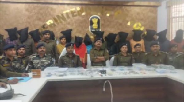 संबलपुर-जम्मू तवी एक्सप्रेस ट्रेन डाका कांड में दो महिलाओं सहित 15 अपराधी गिरफ्तार