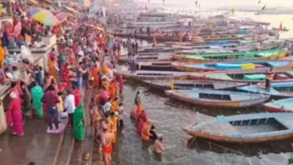 मौनी अमावस्या को लेकर घाटों पर उमड़ा आस्था का सैलाब
