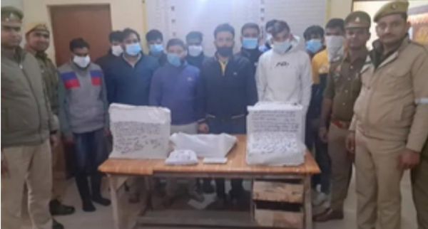 मेरठ एसटीएफ ने अंतराज्यीय साल्वर गैंग के 12 लोगों को किया गिरफ्तार