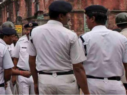 बंगाल के हिंसा प्रभावित संदेशखली में धारा 144 लागू, इंटरनेट पर पाबंदी