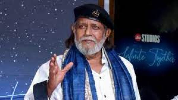 सीने में दर्द की शिकायत के बाद अभिनेता मिथुन चक्रवर्ती को कोलकाता के अस्पताल में भर्ती कराया गया