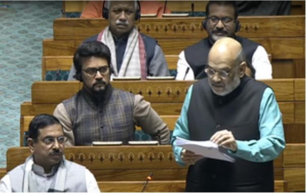 'हवन में हड्डी डालना सही नहीं', राम मंदिर पर चर्चा के दौरान कांग्रेस पर बरसे अमित शाह