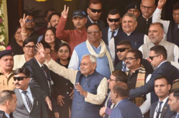 बिहार : विश्वास मत के दौरान विपक्ष का 'वॉक आउट', सरकार के पक्ष में पड़े 129 वोट