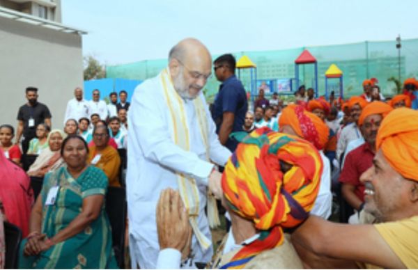 गुजरात दौरा छोटा करके अचानक दिल्ली रवाना हुए अमित शाह