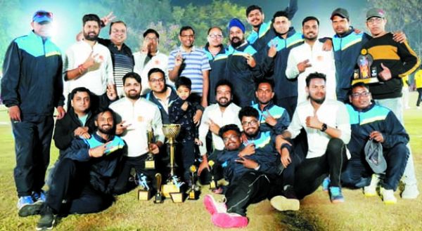 स्व. श्याम लाल गोयल मेमोरियल स्पर्धा विजेता बैंक ऑफ बड़ौदा एवं उप विजेता नाकोड़ा टीएमटी