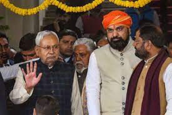 बिहार रास चुनाव : राजग के तीन और कांग्रेस के एक उम्मीदवार ने नामांकन पत्र दाखिल किया