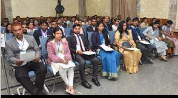 नीतीश ने सहायक प्रशाखा पदाधिकारियों, सहायक प्राध्यापकों एवं व्याख्याताओं को प्रदान किया नियुक्तिपत्र