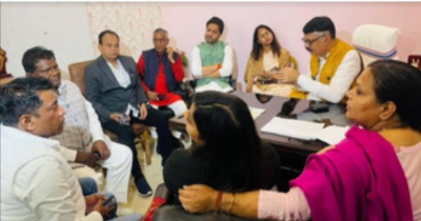 झारखंड में कैबिनेट विस्तार के साथ कांग्रेस में बवाल, 11 विधायकों ने बजट सत्र के बहिष्कार की दी धमकी