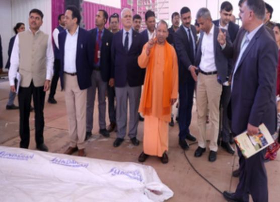 यूपी ग्राउंड ब्रेकिंग सेरेमनी : सीएम योगी ने लिया जायजा, अधिकारियों को दिए कई दिशा-निर्देश