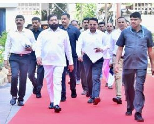 मराठों को 10 प्रतिशत आरक्षण मिलना तय, महाराष्ट्र सरकार ने आयोग की रिपोर्ट स्वीकार की