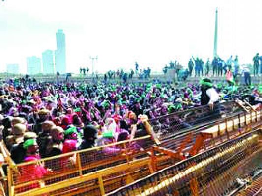 किसान संगठनों ने मोदी सरकार के ऑफर को ठुकराया, 21 फरवरी से दिल्ली मार्च, जानिए कहाँ फँसा पेच