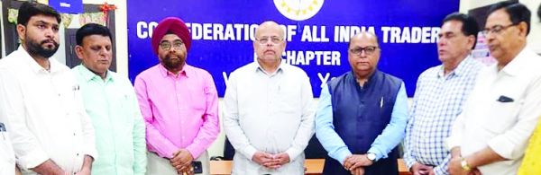 आचार्य श्री विद्यासागर जी को विनयाज्जली दे कैट पदाधिकारियों ने की आदर्श अमल करने अपील